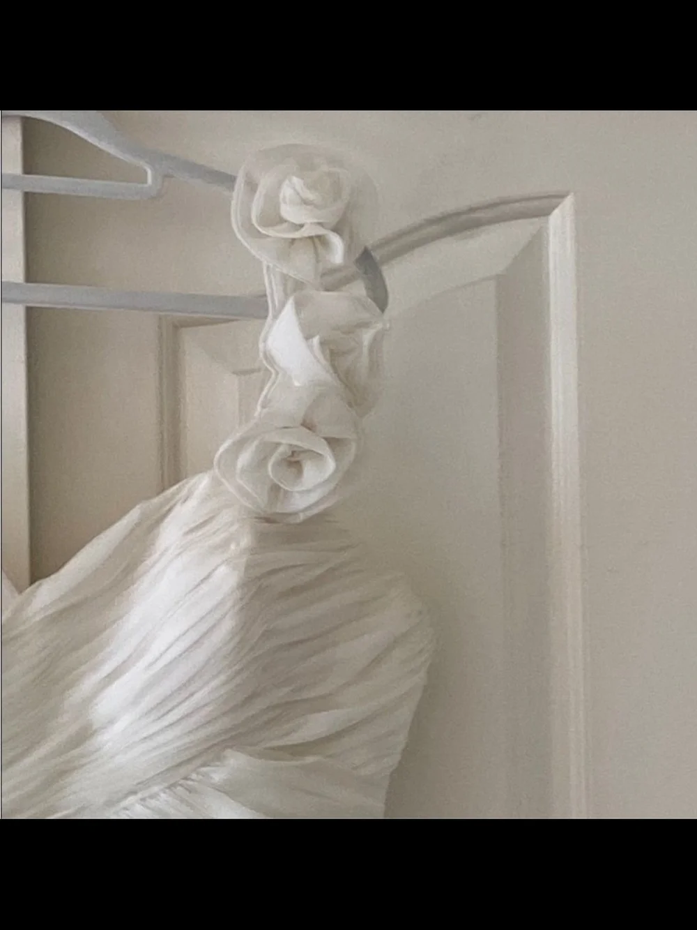 May Queen White One-Shoulder Floral Strap Chiffon A-Line Dress. Size 16 - Picture 6 of 10